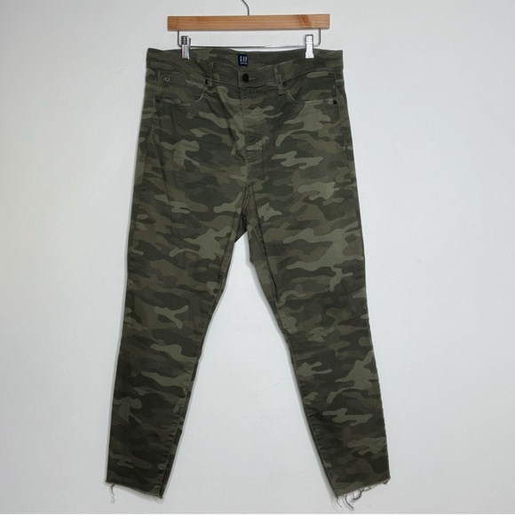 NEW GAP Jeans High Rise True Skinny Ankle Camo Stretch Raw Hem Size 16/33 - Picture 2 of 11